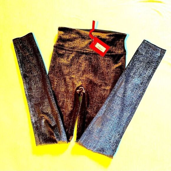 Spanx XS Velvet Shine Leggings black/gold SUPER Soft and top quality NWT - Picture 1 of 16